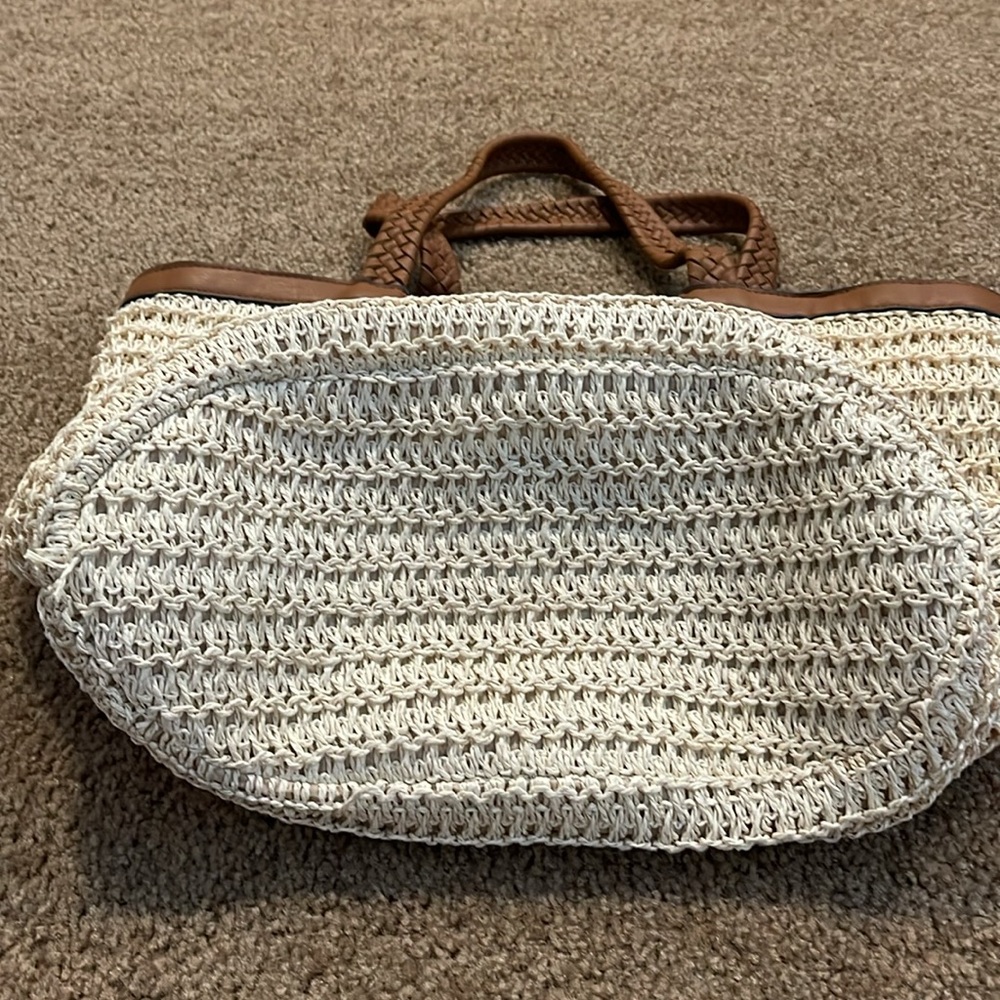 Time and Tru Sea Sun Salt straw Tote - Picture 3 of 6